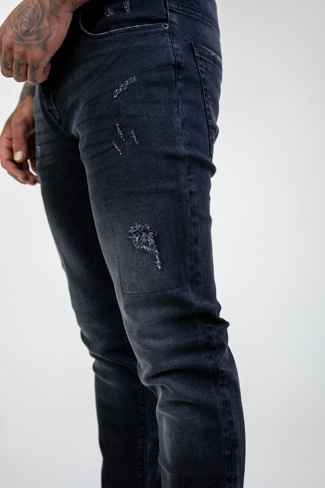 Belmont Tapered Jeans - Black