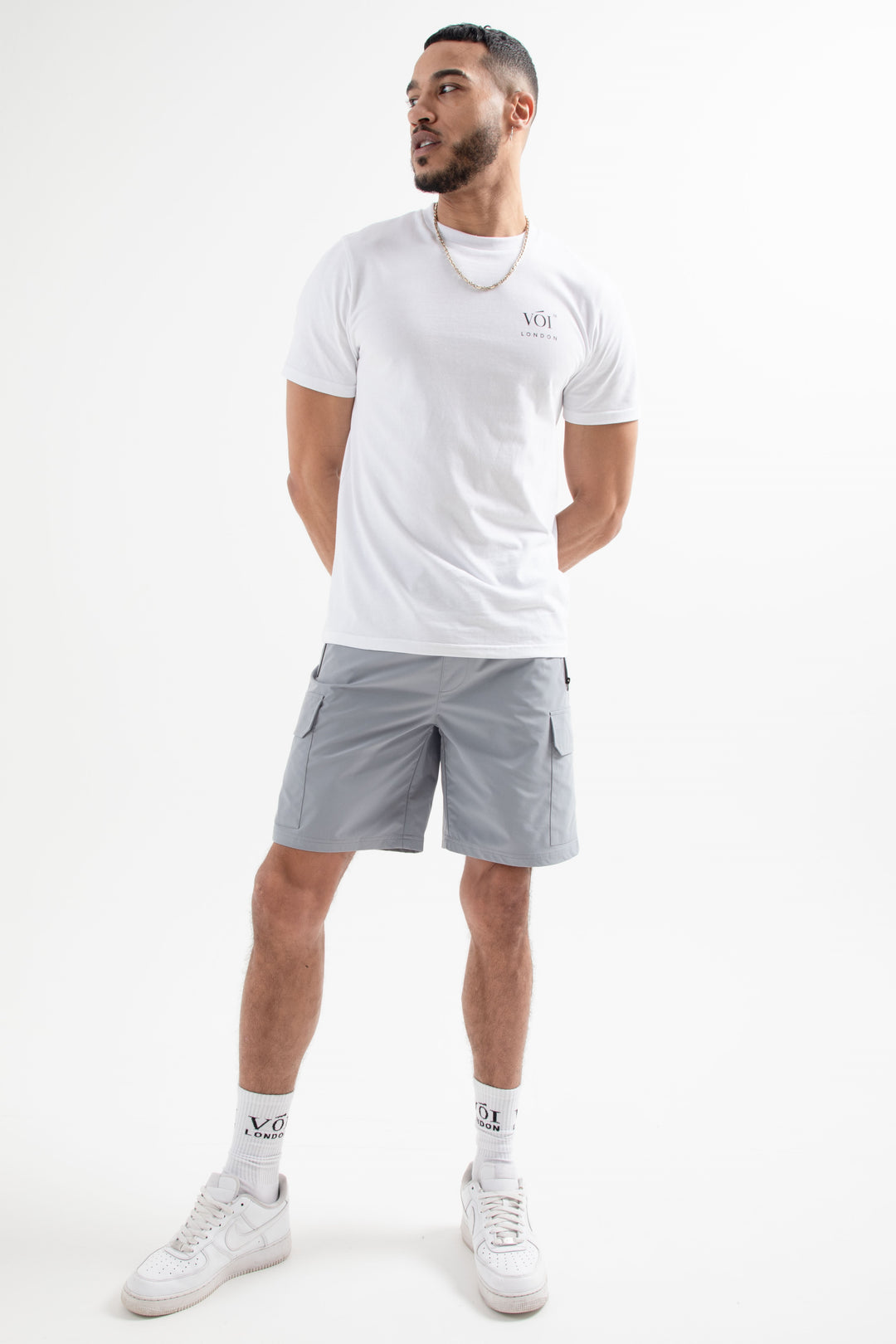 Brook Street T-shirt en cargoshortset - wit / grijs